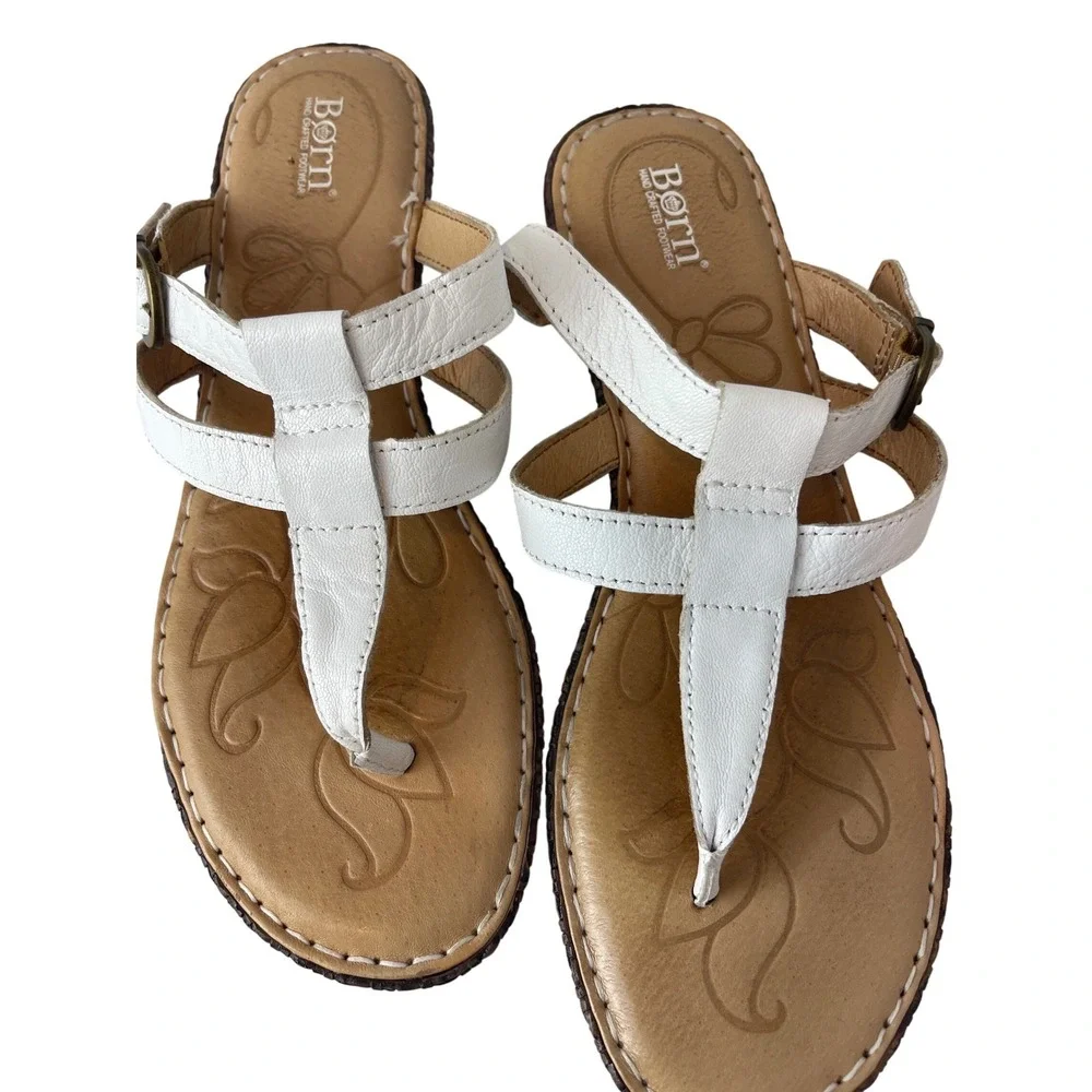 Born White Leather Thong Wedge Sandals Womens 10 M Floral Footbed C7617
